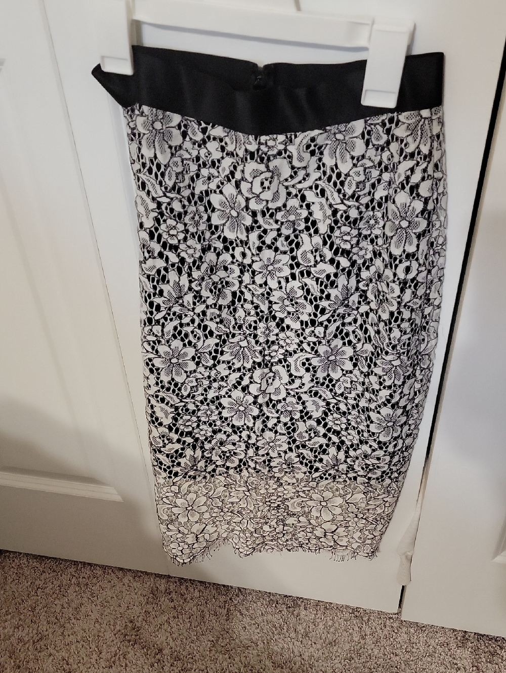 Express Black and White Floral Lace Pencil Skirt
